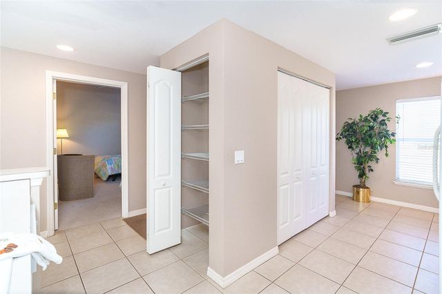 8101 MEMORY LANE 122, Rotonda West, FL 33947