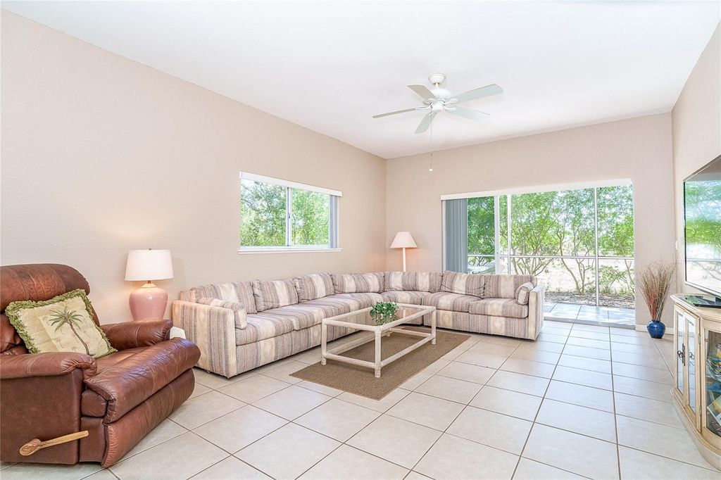 Image 15 of property listing at 8101 MEMORY LANE 122, Rotonda West, FL 33947