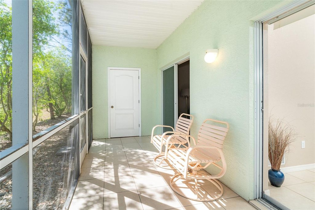 Image 20 of property listing at 8101 MEMORY LANE 122, Rotonda West, FL 33947