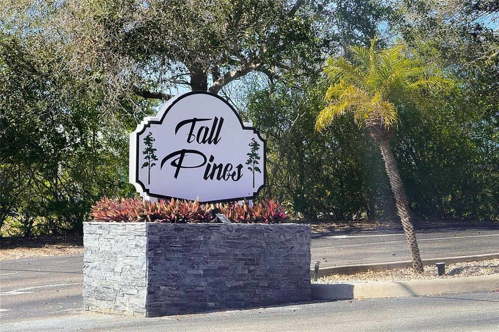 Image 5 of property listing at 8101 MEMORY LANE 122, Rotonda West, FL 33947