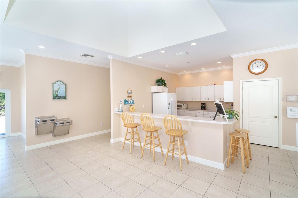 Image 42 of property listing at 8101 MEMORY LANE 122, Rotonda West, FL 33947