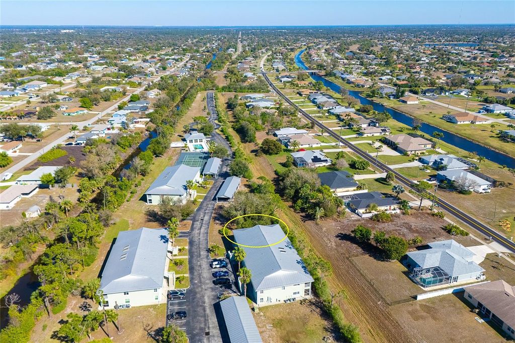 Image 49 of property listing at 8101 MEMORY LANE 122, Rotonda West, FL 33947