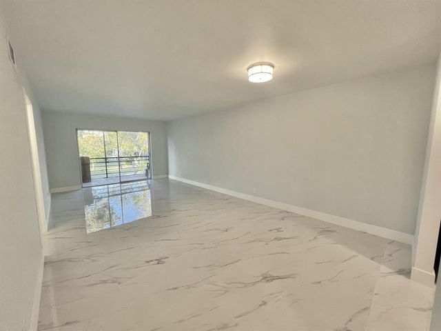 601 S State Road 7 2c, Margate, FL 33068