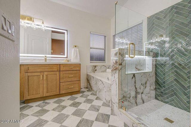 1250 E Captain Dreyfus Avenue, Phoenix, AZ 85022