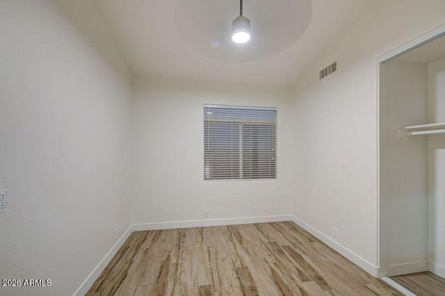 1250 E Captain Dreyfus Avenue, Phoenix, AZ 85022