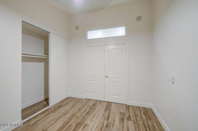 1250 E Captain Dreyfus Avenue, Phoenix, AZ 85022