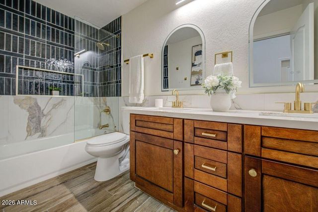 1250 E Captain Dreyfus Avenue, Phoenix, AZ 85022