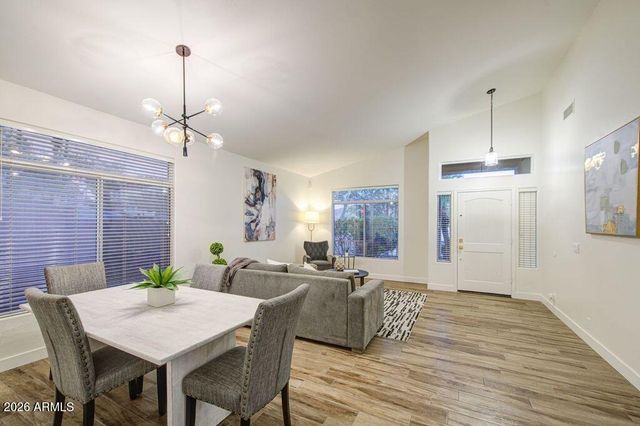 1250 E Captain Dreyfus Avenue, Phoenix, AZ 85022