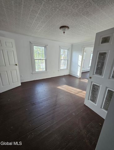 1 Cambridge Road, Greenwich, NY 12834