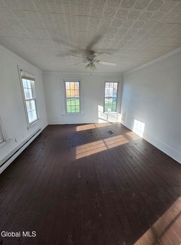 1 Cambridge Road, Greenwich, NY 12834