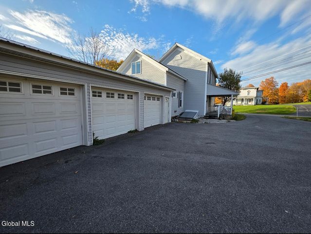 1 Cambridge Road, Greenwich, NY 12834