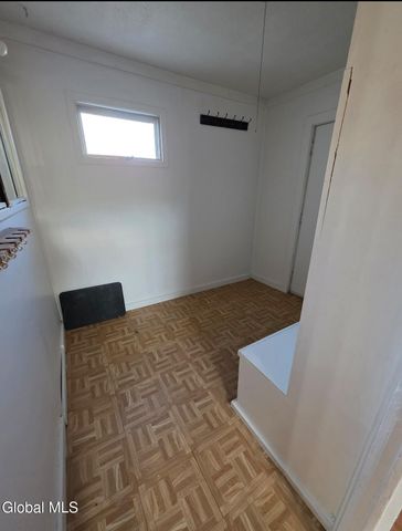 1 Cambridge Road, Greenwich, NY 12834