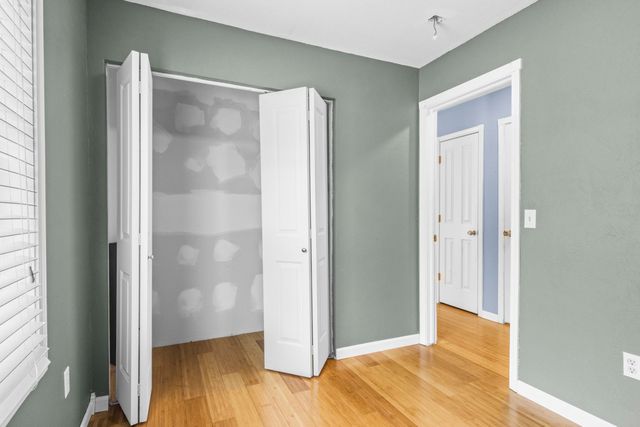 834 Shamrock Lane, East Bay Twp, MI 49696