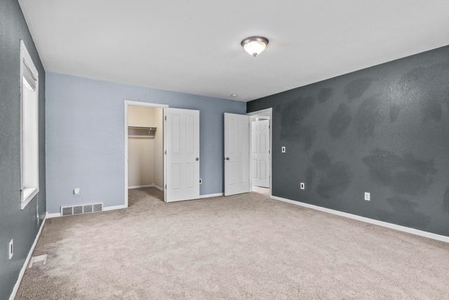 834 Shamrock Lane, East Bay Twp, MI 49696