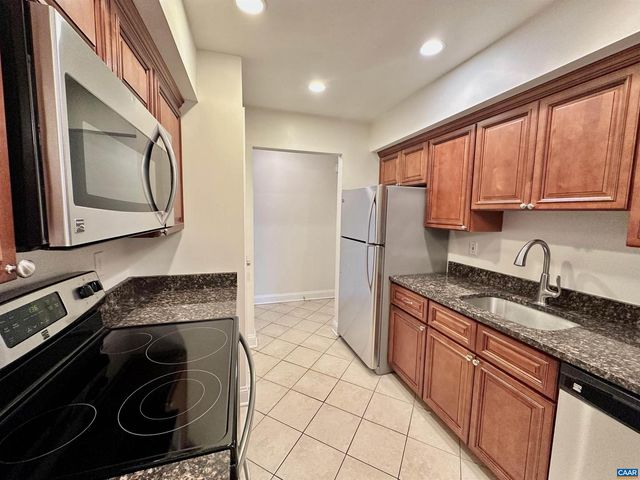 139 GREEN TURTLE LN #10, Charlottesville, VA 22901