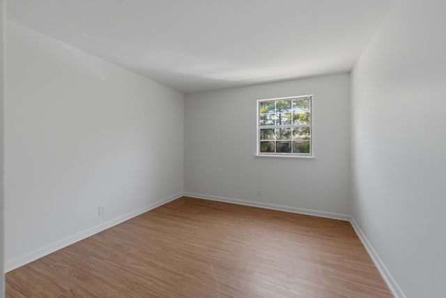 420 Walton Ln Apt K60, Madison, TN 37115