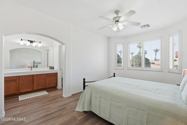 536 W Deerview Court, Green Valley, AZ 85614