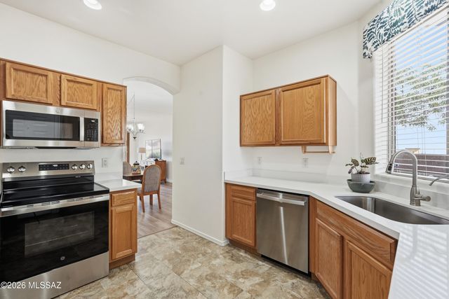536 W Deerview Court, Green Valley, AZ 85614