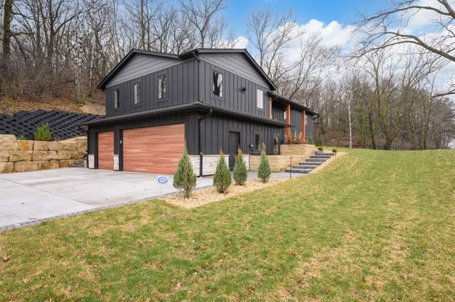 1810 Mayowood Road SW, Rochester, MN 55902