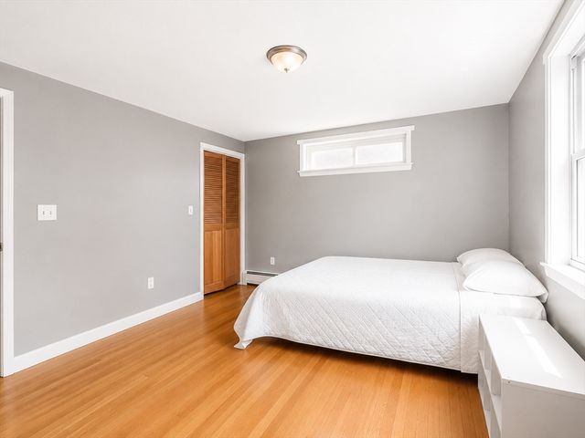 11 Commonwealth Ct 11, Boston, MA 02135