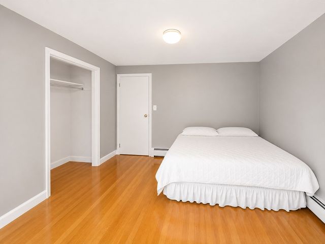 11 Commonwealth Ct 11, Boston, MA 02135