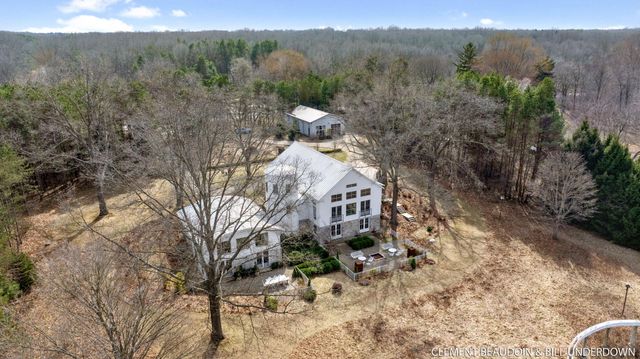 6309 Riverside Road, Saugatuck Twp, MI 49408