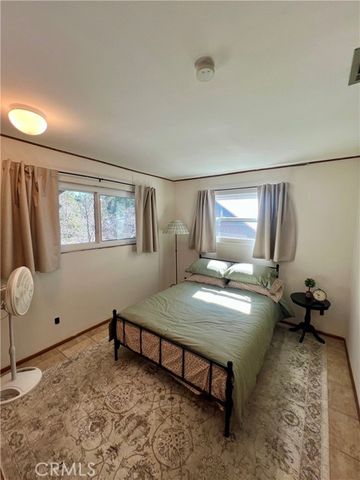 855 Bergschrund Drive, Crestline, CA 92325