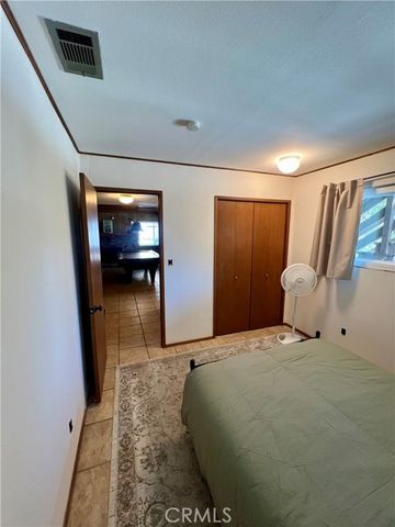 855 Bergschrund Drive, Crestline, CA 92325