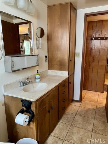 855 Bergschrund Drive, Crestline, CA 92325