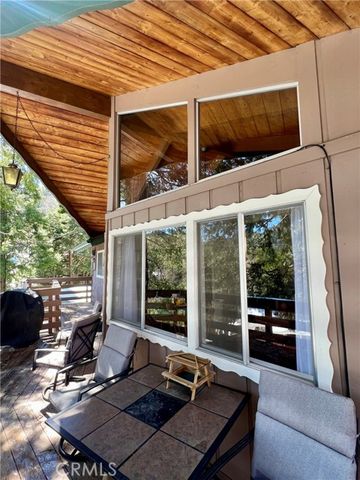 855 Bergschrund Drive, Crestline, CA 92325