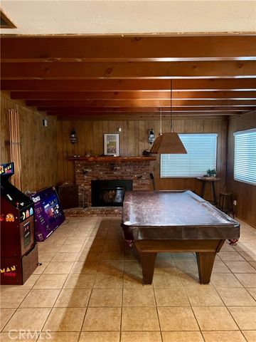 855 Bergschrund Drive, Crestline, CA 92325