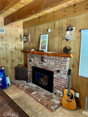 855 Bergschrund Drive, Crestline, CA 92325