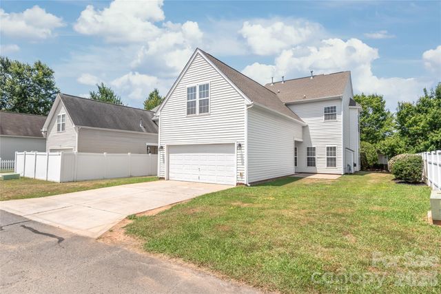 11705 Kingsley View Drive, Charlotte, NC 28277