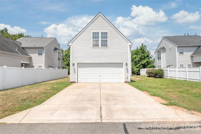 11705 Kingsley View Drive, Charlotte, NC 28277
