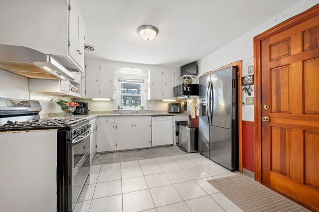 656 Bolton Street, Marlborough, MA 01752