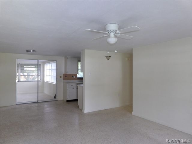 8 E Golden Street, Beverly Hills, FL 34465