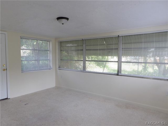 8 E Golden Street, Beverly Hills, FL 34465