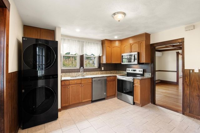 28 Churchhill Ave 2, Arlington, MA 02476