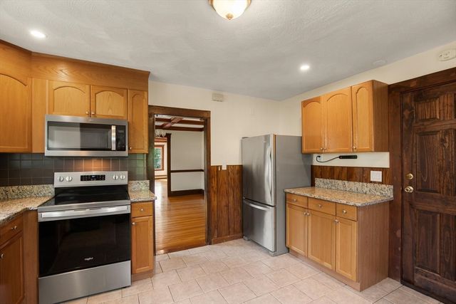 28 Churchhill Ave 2, Arlington, MA 02476