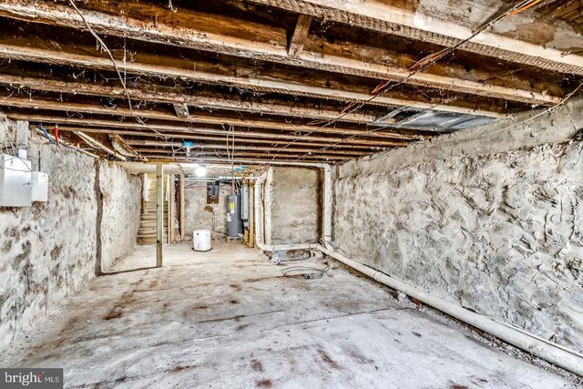 3105 N HUTCHINSON ST, Philadelphia, PA 19133