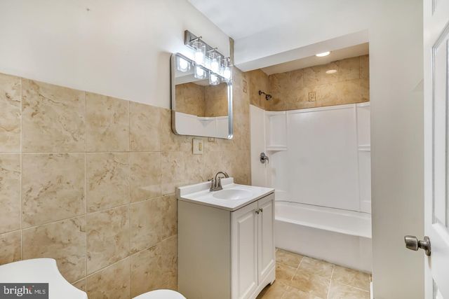 3105 N HUTCHINSON ST, Philadelphia, PA 19133