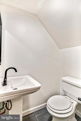 3105 N HUTCHINSON ST, Philadelphia, PA 19133