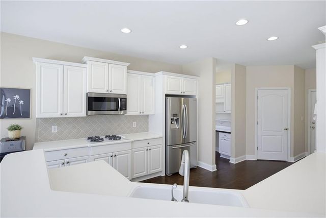 120 Fairway View Crossing, Acworth, GA 30101