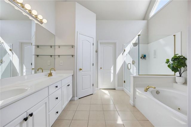 120 Fairway View Crossing, Acworth, GA 30101