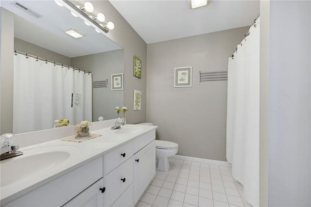 120 Fairway View Crossing, Acworth, GA 30101