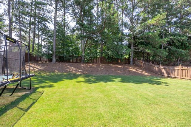 120 Fairway View Crossing, Acworth, GA 30101