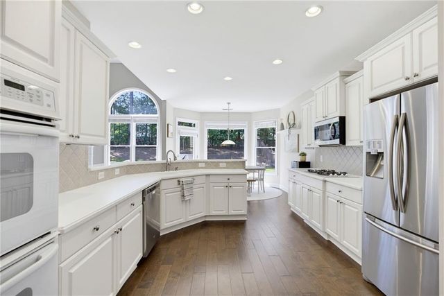 120 Fairway View Crossing, Acworth, GA 30101