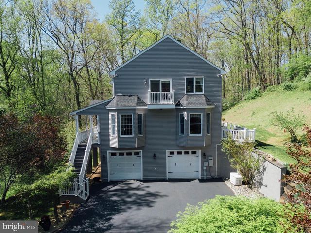 7 SLITTING MILL RD, Glen Mills, PA 19342