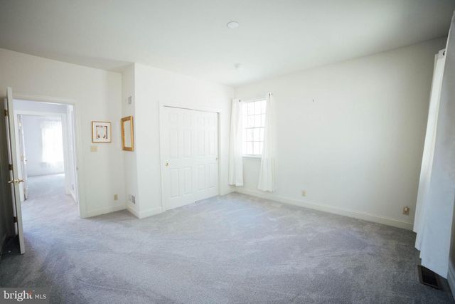 7 SLITTING MILL RD, Glen Mills, PA 19342