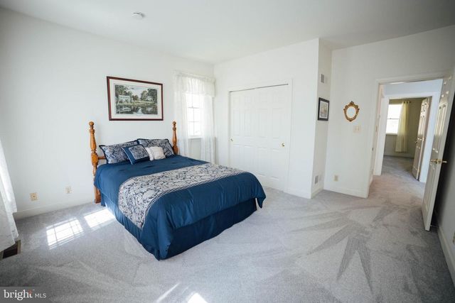 7 SLITTING MILL RD, Glen Mills, PA 19342